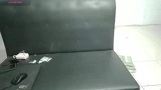 Owe chan online show from 12/04/25, 12:15