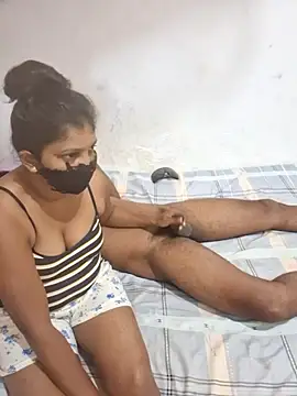 Snapshot of Amaayaa chatting on 01/17/26, 11:30 Amaayaa online show from 01/17/26, 11:30