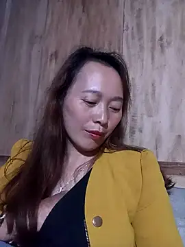 Snapshot of Bianly chatting on 12/02/25, 12:18 Bianly online show from 12/02/25, 12:18