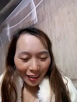 Snapshot of Bianly chatting on 11/25/25, 01:22 Bianly online show from 11/25/25, 01:22