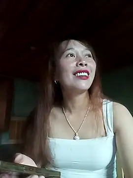 Snapshot of Bianly chatting on 10/31/25, 01:46 Bianly online show from 10/31/25, 01:46