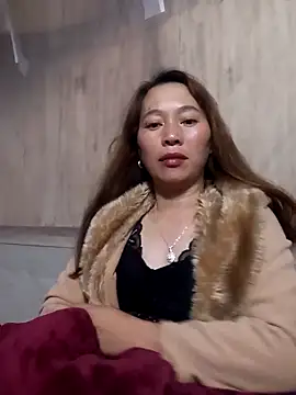 Snapshot of Bianly chatting on 11/17/25, 10:47 Bianly online show from 11/17/25, 10:47