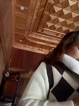 Snapshot of Bianly chatting on 12/03/25, 01:28 Bianly online show from 12/03/25, 01:28