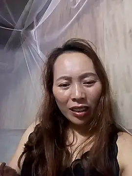 Snapshot of Bianly chatting on 10/17/25, 01:24 Bianly online show from 10/17/25, 01:24