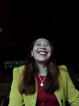 Snapshot of Bianly chatting on 10/20/25, 04:03 Bianly online show from 10/20/25, 04:03