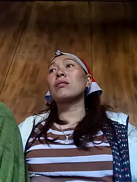 Snapshot of Bianly chatting on 11/30/25, 07:42 Bianly online show from 11/30/25, 07:42