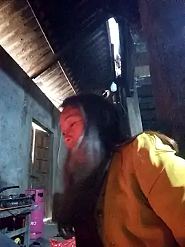 Snapshot of Bianly chatting on 12/14/25, 08:09 Bianly online show from 12/14/25, 08:09