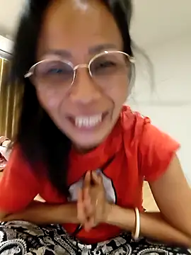 Mama Eva 1 online show from 04/04/26, 11:11