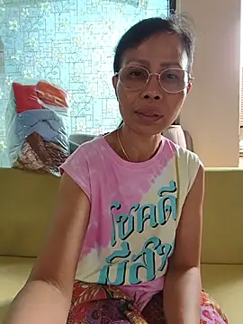 Mama Eva 1 online show from 06/15/26, 11:59