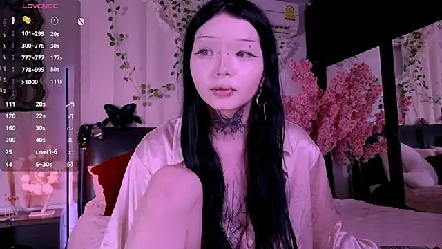 Lein Bone online show from 11/10/25, 12:15