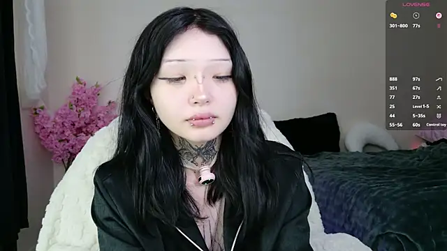 Lein Bone online show from 06/24/26, 12:20