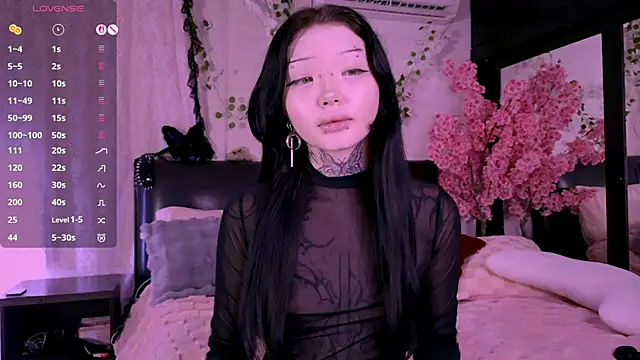 Lein Bone online show from 10/31/25, 12:07