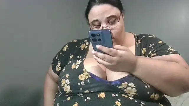 SexyBBW10790 online show from 04/29/26, 02:16