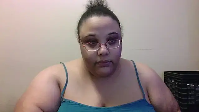 Snapshot of SexyBBW10790 chatting on 11/06/25, 08:24 SexyBBW10790 online show from 11/06/25, 08:24