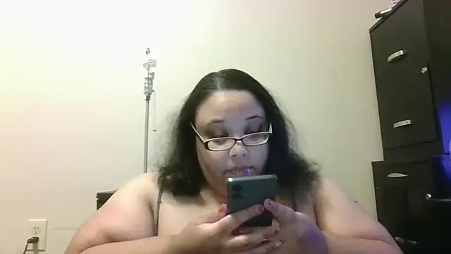 Snapshot of SexyBBW10790 chatting on 09/16/25, 11:11 SexyBBW10790 online show from 09/16/25, 11:11
