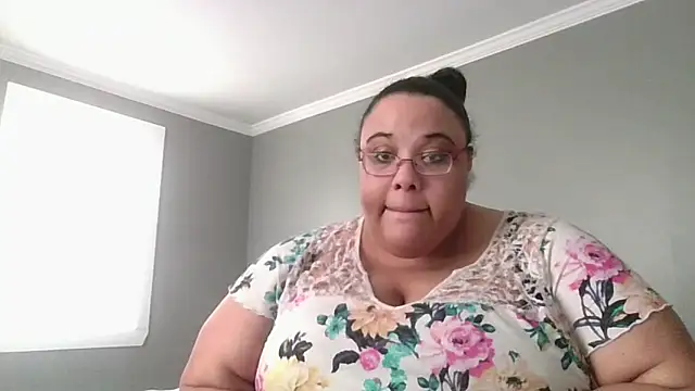 Snapshot of SexyBBW10790 chatting on 02/12/26, 03:34 SexyBBW10790 online show from 02/12/26, 03:34