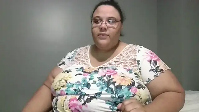 SexyBBW10790 online show from 04/05/26, 02:40