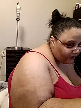 Snapshot of SexyBBW10790 chatting on 10/04/25, 11:06 SexyBBW10790 online show from 10/04/25, 11:06