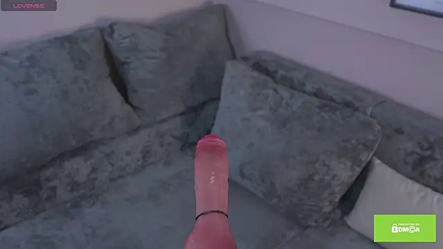 Snapshot of bllowwoww chatting on 10/26/25, 08:26 bllowwoww online show from 10/26/25, 08:26