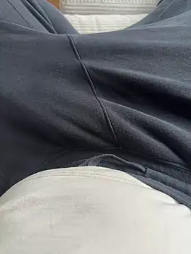 Tri3rer online show from 02/16/26, 08:13