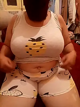 mayakhalyfaa online show from 10/08/25, 10:43