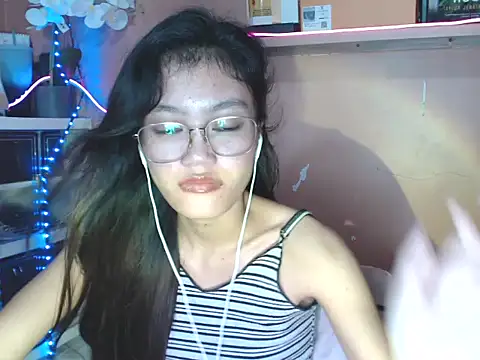 Snapshot of skinny_gracie chatting on 12/03/25, 08:47 skinny gracie online show from 12/03/25, 08:47