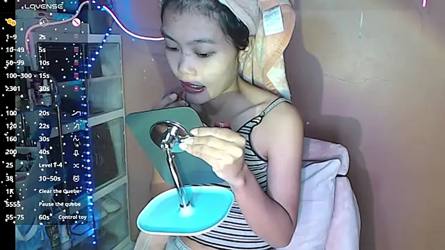 skinny gracie online show from 12/19/25, 01:31