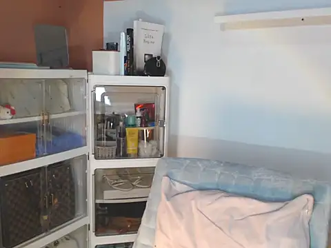 skinny gracie online show from 07/12/26, 12:33