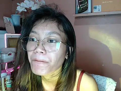 skinny gracie online show from 10/15/25, 08:55