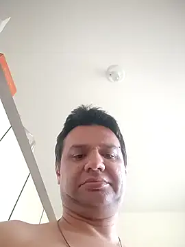 Snapshot of Crocante_Hot chatting on 11/12/25, 07:07 Crocante Hot online show from 11/12/25, 07:07