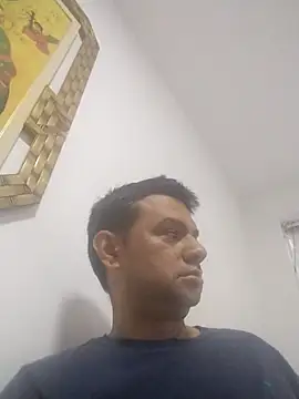 Snapshot of Crocante_Hot chatting on 10/13/25, 11:23 Crocante Hot online show from 10/13/25, 11:23