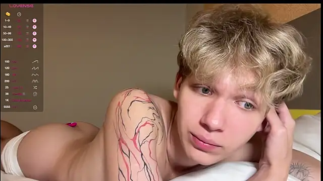 walter cute online show from 04/12/26, 06:22