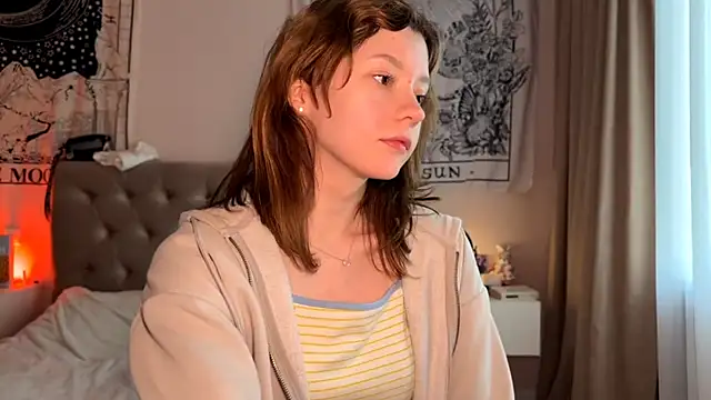 IrisPurrphy online show from 11/01/25, 01:27