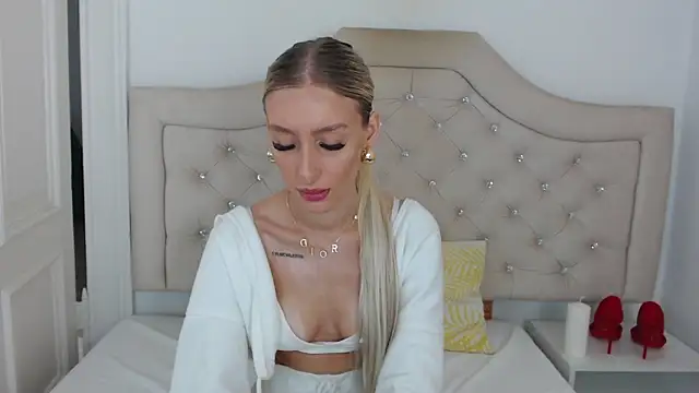 NatalieSensual online show from 09/22/25, 07:14