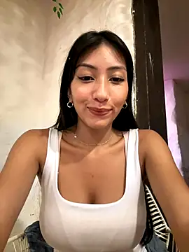 Snapshot of Mavi_roouse_ chatting on 10/01/25, 01:22 Mavi roouse online show from 10/01/25, 01:22