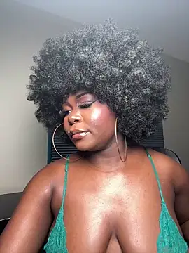 WomanNextdoor1 online show from 06/18/26, 10:20