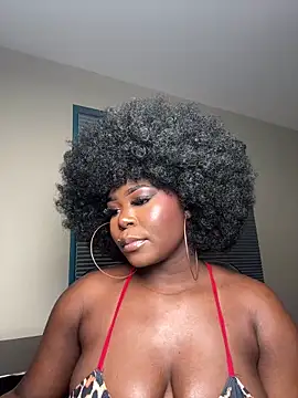 WomanNextdoor1 online show from 02/01/26, 04:44