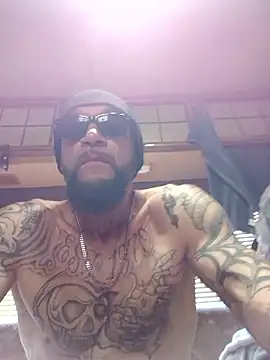 ShawnandDani7074 online show from 11/05/25, 03:37