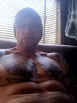 ShawnandDani7074 online show from 12/16/25, 05:50