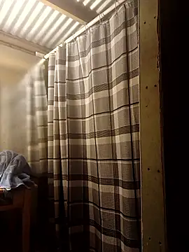 ShawnandDani7074 online show from 02/18/26, 10:50