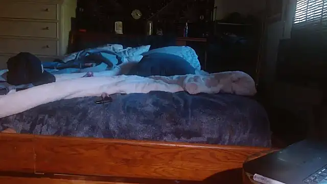 Snapshot of reebokrick650 chatting on 09/12/25, 12:22 reebokrick650 online show from 09/12/25, 12:22