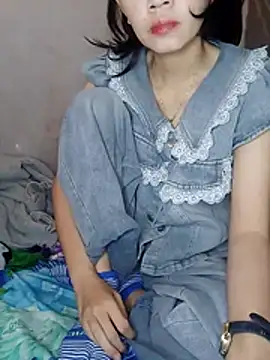 DauTay hot online show from 11/29/25, 12:11