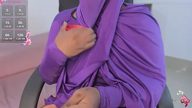 yasmin elite online show from 11/11/25, 10:10