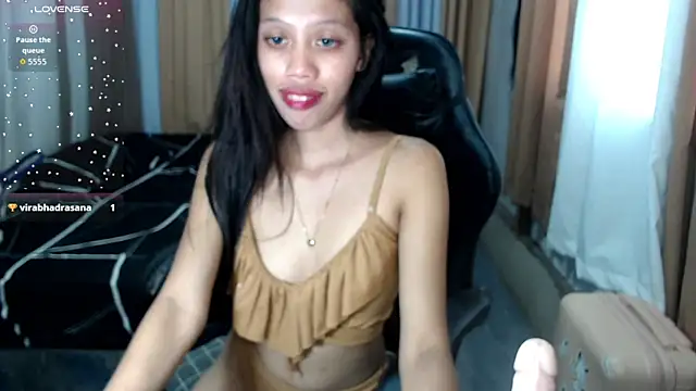 kourtneyluv  online show from 10/23/25, 03:49