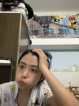 Snapshot of Minee1202 chatting on 10/10/25, 08:15 Minee1202 online show from 10/10/25, 08:15