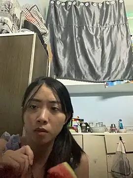 Snapshot of Minee1202 chatting on 01/15/26, 04:38 Minee1202 online show from 01/15/26, 04:38