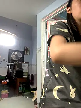 Snapshot of Minee1202 chatting on 09/26/25, 12:39 Minee1202 online show from 09/26/25, 12:39