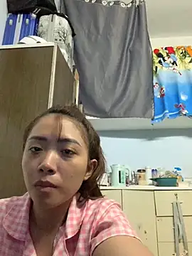 Snapshot of Minee1202 chatting on 03/02/26, 12:44 Minee1202 online show from 03/02/26, 12:44