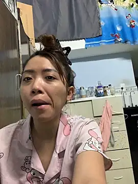 Minee1202 online show from 04/24/26, 12:56
