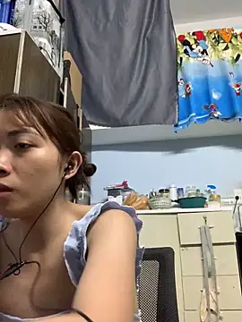 Snapshot of Minee1202 chatting on 03/02/26, 06:47 Minee1202 online show from 03/02/26, 06:47